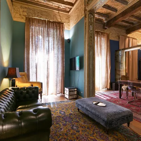 Prestige Boutique - Montenapoleone * Milán