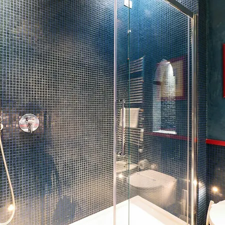 Prestige Boutique - Montenapoleone Milan